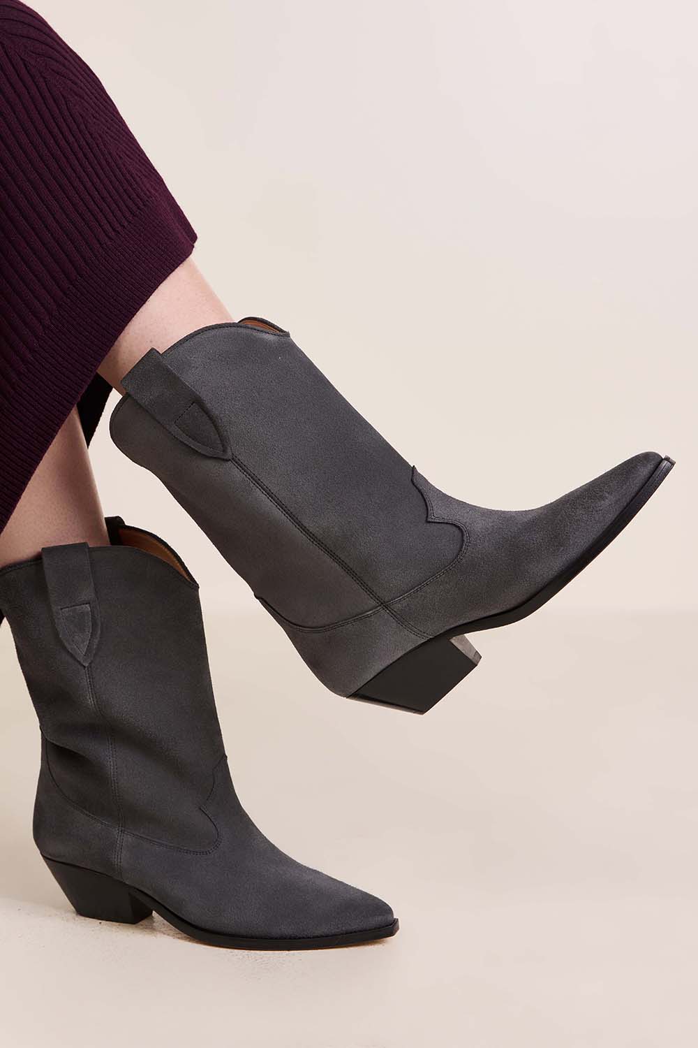 מגפי בוקרים